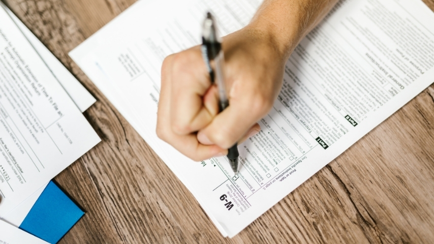 Examen Suivi de l’exécution et évaluation : validation des compétences pratiques et théoriques en formation professionnelle chez Europka Formation.